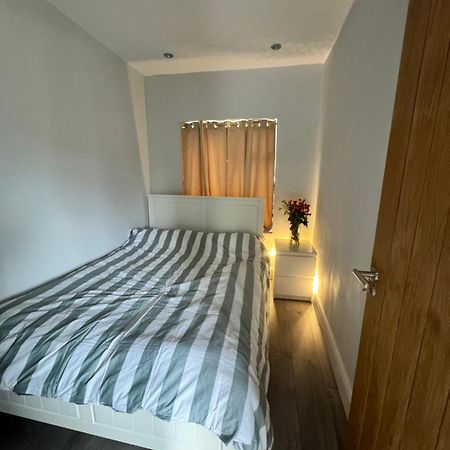 1 Bed With Kitchenette And Bathroom Oxford Exteriör bild