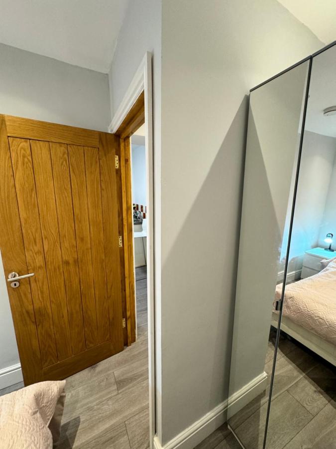 1 Bed With Kitchenette And Bathroom Oxford Exteriör bild
